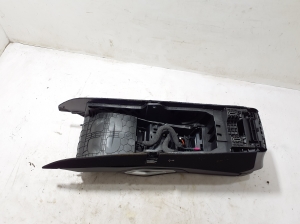 Mercedes Benz GLE-Class 167 (2019–2026) Center console A1676801601 - 3