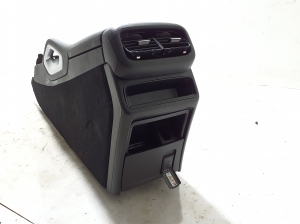 Mercedes Benz GLE-Class 167 (2019–2026) Center console A1676801601 - 4