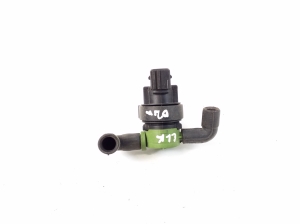 Mercedes Benz CLK-Class 209 (2002–2009) Sonstiges Ventil A0004703293 - 2