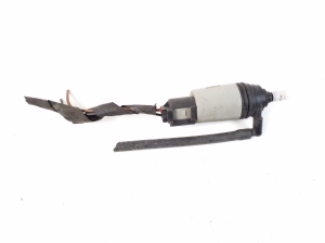 Front windshield washer pump - 6934159