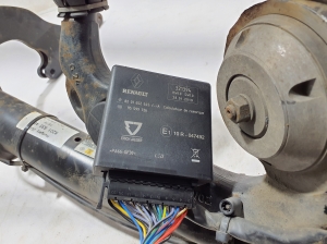RENAULT Scenic (2016–2026) Veokonks 8201630469 - 3