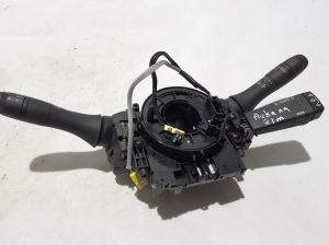 RENAULT Arkana (2019–2026) Slēdzis un tā detaļas - 2