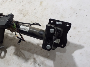 Mercedes Benz GLE-Class 167 (2019–2026) Tow hitch A1673102500 - 3