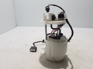 Mercedes Benz GLE-Class 167 (2019–2026) Kütusepump paagis A1674700394 - 3