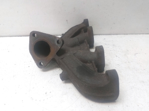 AUDI 80 [B4] (1986–1991) Exhaust manifold - 4