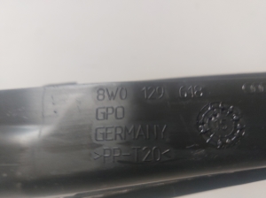 AUDI A4 B9 (2015–2026) Luftansaugschlauch 8W0129618 - 3
