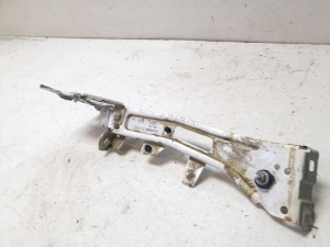 AUDI A4 B9 (2015–2026) Halter Kotflügel vorne 8W0821184A - 3
