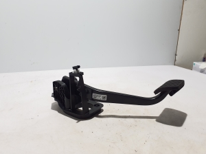 Mercedes Benz GLE-Class 167 (2019–2026) Piduripedaal A1672901500 - 2