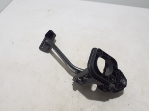 Mercedes Benz GLE-Class 167 (2019–2026) Piduripedaal A1672901500 - 4