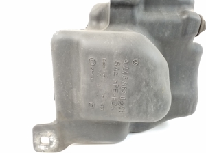 Mercedes Benz A-Class 176 (2012–2018) Front washer fluid reservoir A2468690220 - 3
