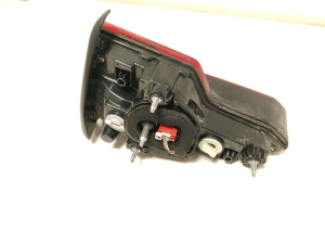 AUDI A4 B9 (2015–2026) Feu arrière sur hayon 8W5945075A - 8