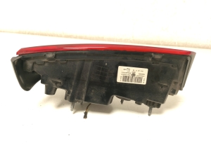 AUDI A4 B9 (2015–2026) Tagatuli tagaluugil 8W5945076A - 7