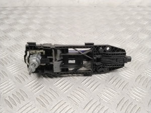 Volkswagen Golf VII (2012–2026) Front door exterior handle 5N0837885H - 2