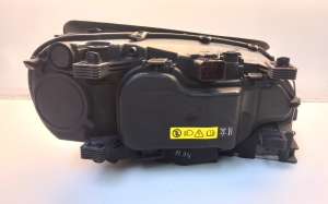 VOLVO V70 III (2007–2017) Esituli 31883540 - 4