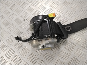 Mercedes Benz GLA-Class H247 (2019–2026) Sicherheitsgurt hinten A2478603502 - 2