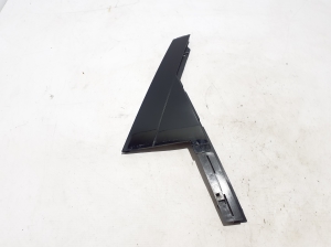 Rear side door outer window molding - 9Y0839904D
