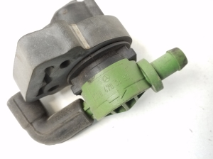 Mercedes Benz SLK-Class 171 (2004–2011) Sonstiges Ventil A0004703893 - 2