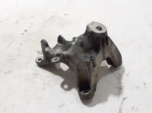 Porsche Cayenne (92A) (2017–2026) Engine bracket 4M0199308CF - 4