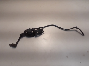 Augstuma sensors uz priekšējās rumbas - 8L1222