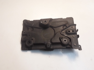 Mitsubishi Pajero IV (2006–2026) Batteriehalter 8201A087 - 4