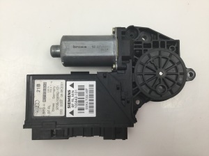 AUDI A4 B6 (2000–2005) Fensterhebermotor vorne 8E2959801B - 4