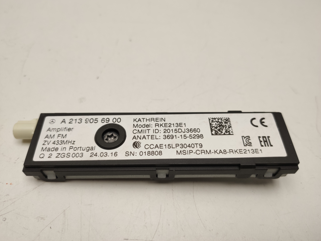 Used Mercedes Benz E-Class Antenna amplifier A2139056900