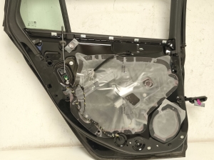 Opel Astra K (2015–2021) Rear side doors - 10