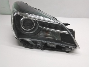 TOYOTA Yaris (2011–2020) Scheinwerfer und seine Teile 0D160 - 3