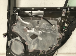 Opel Astra K (2015–2021) Tagumised küljeuksed - 12