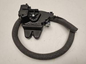 Mercedes Benz E-Class W213 (2017–2026) Trunk lid lock A2047500485 - 4