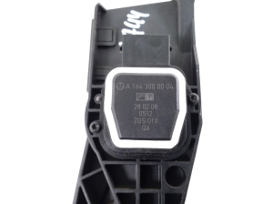 Mercedes Benz ML-Class 164 (2005–2011) Gaspedal A1643000004 - 2