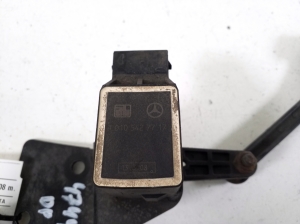 Mercedes Benz ML-Class 164 (2005–2011) Sensor an der Hinterradnabe A0105427717 - 3