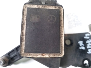 Mercedes Benz ML-Class 164 (2005–2011) Niveausensor vorne A0105427717 - 3