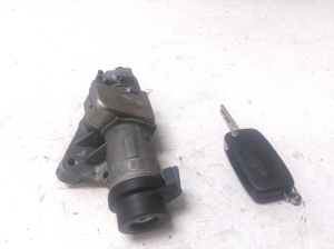 AUDI A4 B6 (2000–2005) Süütelukk 4B0905851G - 5