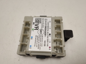 Mercedes Benz E-Class W213 (2017–2026) Front door control unit A2139004409 - 2
