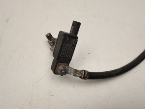 Mercedes Benz E-Class W213 (2017–2026) Miinuskaabel A0009056001 - 2