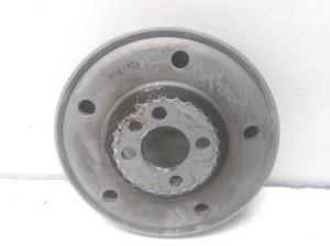 AUDI A4 B6 (2000–2005) Väntvõlli rihmaratas 06B105243F - 4