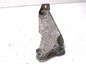 AUDI A4 B6 (2000–2005) Mootori kinnitus 8E0199307A - 4