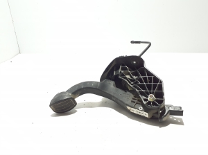 Clutch pedal - 9817949480