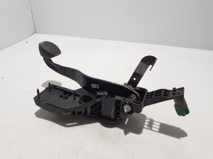 Peugeot Expert III (2017–2026) Piduripedaal 9816819680 - 4