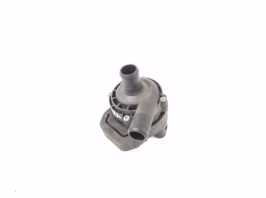 Auxiliary water pump - A2118350028
