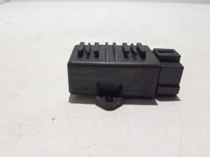 Porsche Cayenne (92A) (2017–2026) Relay 3F0959772 - 3