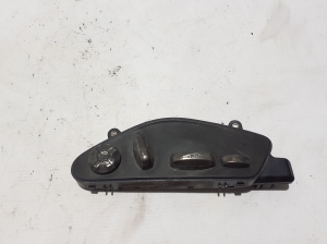 Front seat control switch - 971959748AB