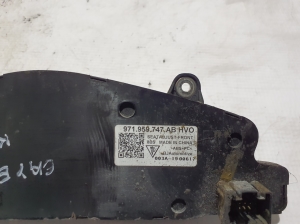 Porsche Cayenne (92A) (2017–2026) Front seat control switch 971959747AB - 4