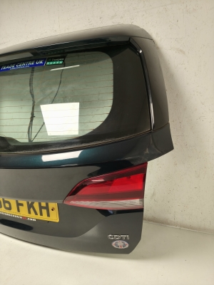 Opel Astra K (2015–2021) Tagaluuk - 14
