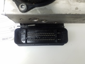 Mercedes Benz CLK-Class 209 (2002–2009) ABS plokk A0054312912 - 2