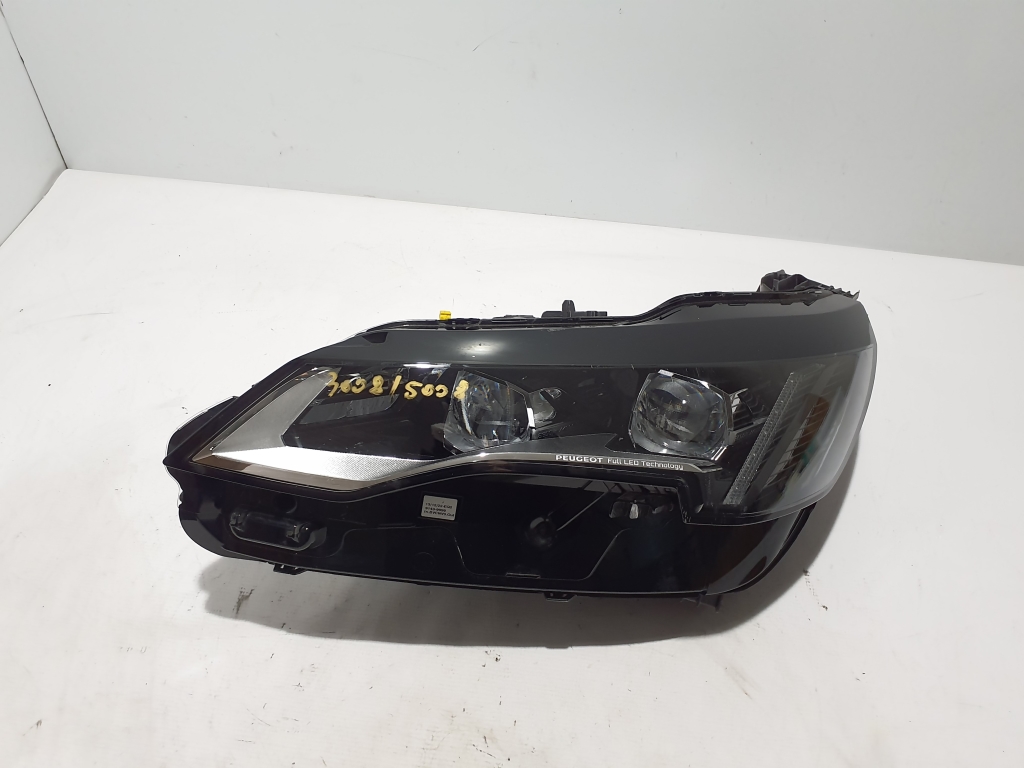 Peugeot 3008 (2016–2026) Scheinwerfer vorne 1675812480 Peugeot 3008 (2016–2026) Scheinwerfer vorne 1675812480