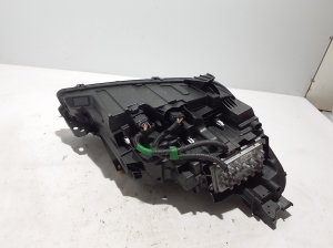 Peugeot 3008 (2016–2026) Scheinwerfer vorne 1675812480 - 2