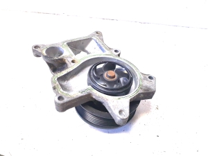 BMW 1 SERIES E81 (2007–2012) Pompe à eau pour automobile 779764004 - 2