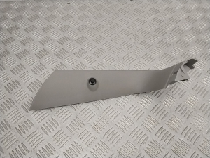 Other part of trunk lid trim - 7381040